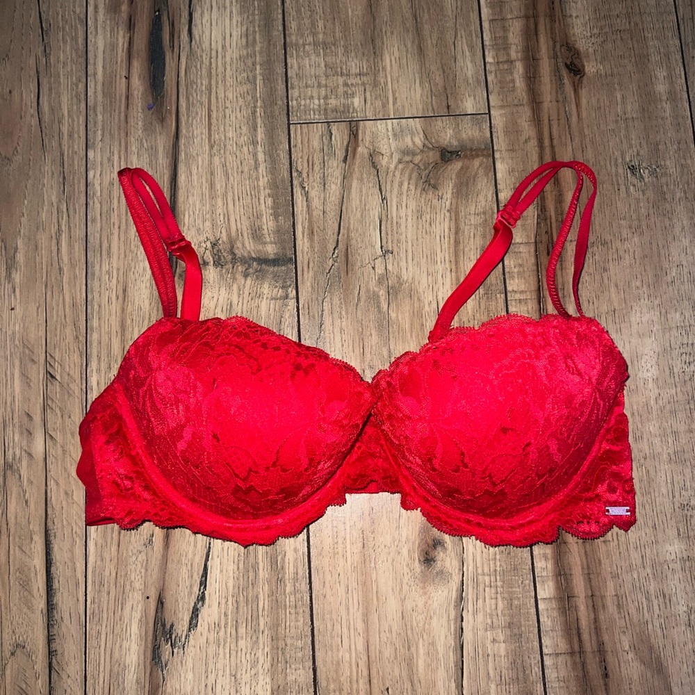 Red lace bra
